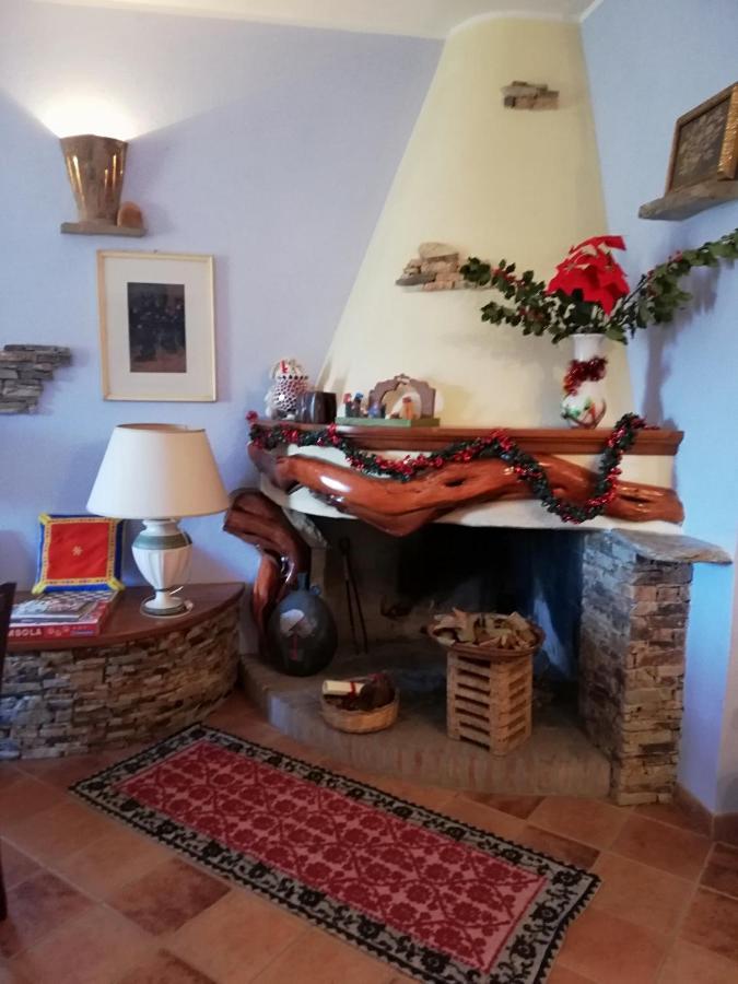 Agrifoglio B&B Con Giardino Aritzo Exteriér fotografie